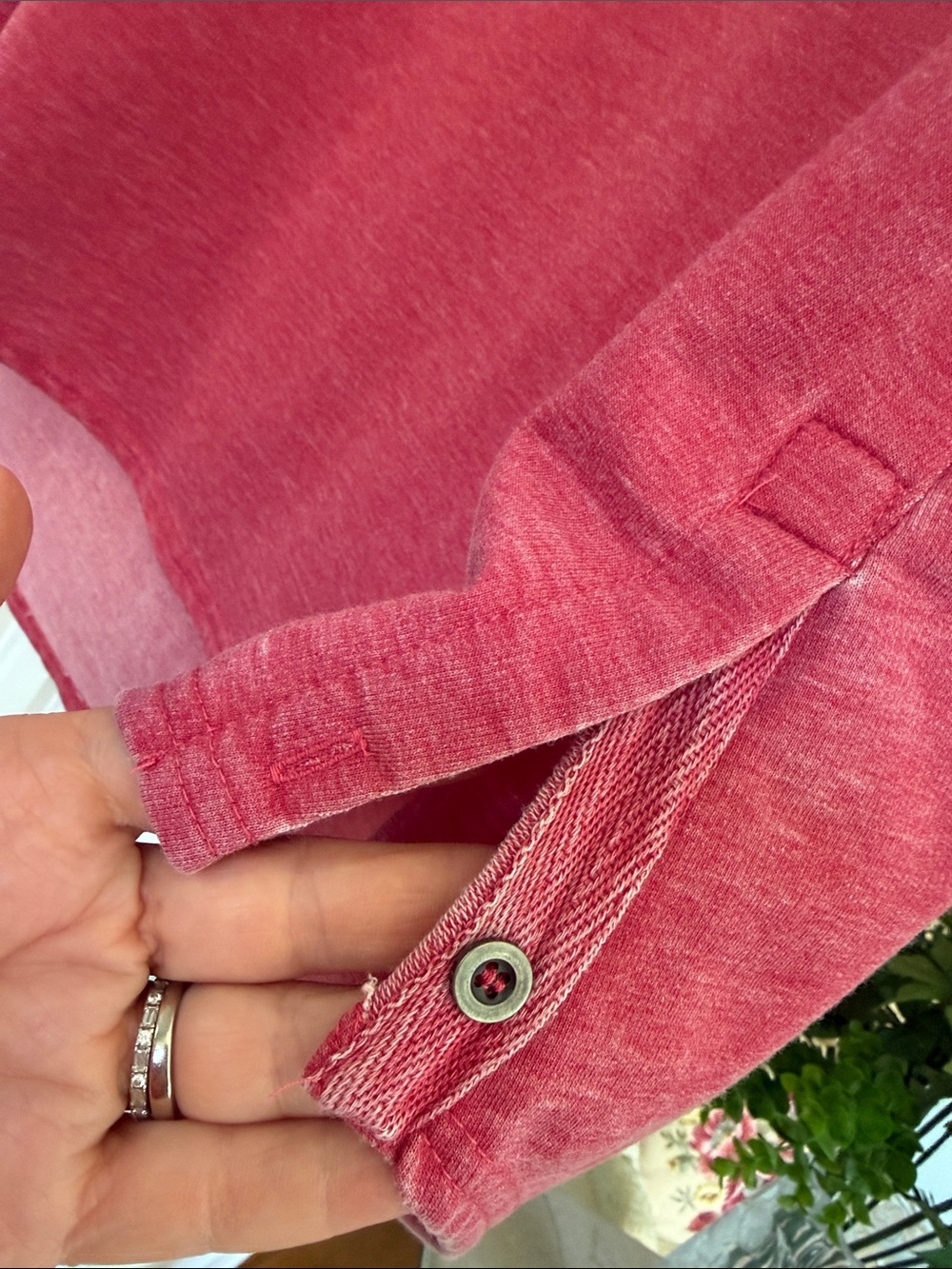Jane Delancey Raspberry V-Neck Short Sleeve Shirt, size 1X NWT - Picture 5 of 8